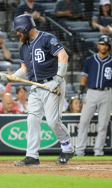Teheran gets rare run support to beat Padres 7-3